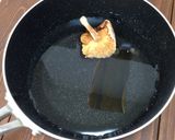 A picture of step 1 of MENTSUYU (Japanese noodle sauce/soup base).