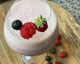 Une image de l'étape 4 de 🍹Smoothie 🍸avoine fruits 🍒rouges🫐🍓 miel 🍯 de lavande 🪻.