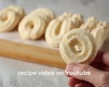 A picture of step 1 of Sagu Keju [Cheese Sago Cookies].