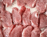 Foto del paso 5 de la receta: Medallones de solomillo de cerdo con setas al wok en salsa de hongos