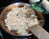 Foto langkah ke 1 dari resep Tumis Tauge Teri Medan.