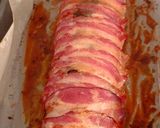 Aszalt gyümölcsös, baconbe tekert csirkemell recept fázis 7 fotója