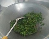 Foto langkah ke 2 dari resep Tumis pakis terasi favorit keluarga.