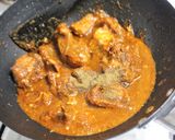 A picture of step 5 of Chicken Kosha.