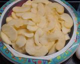 Foto del paso 1 de la receta: Budín acaramelado de manzanas y limón