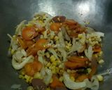 Foto langkah ke 5 dari resep Sup Jamur Sayuran dengan Kuah Susu.