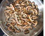 Une image de l'étape 2 de Pâtes Orzo Aux Champignons.