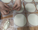 Foto del paso 4 de la receta: Gyozas de carne mixta y gambas