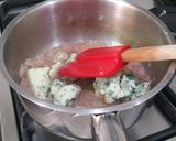 A picture of step 7 of Baked salmon in blue cheese creamy paradise.