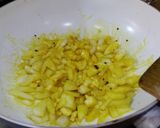 A picture of step 3 of Sweet and spicy prawn curry.