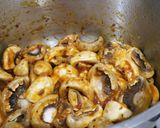 A picture of step 6 of Mushrooms a la grecque.