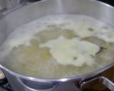 A picture of step 1 of Quick and tasty pasta with sundried tomatoes.