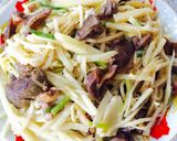Hình bước làm 4 của món Măng xào lòng gà