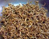 Hình bước làm 3 của món Bống tiêu chiên giòn rim mắm 