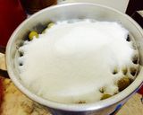 Hình bước làm 2 của món Sấu ngâm đường