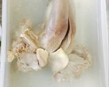 Hình bước làm 2 của món Lưỡi lợn luộc
