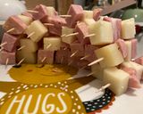 A picture of step 2 of Skewers of Cooked Pork Loin and Manchego Cheese.