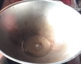 A picture of step 1 of Ragi upma.
