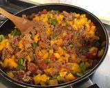 Une image de l'étape 10 de Bœuf aux poivrons bicolores,tomates,herbes et épices.
