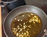 Foto del paso 1 de la receta: Masa croquetas gambas al ajillo