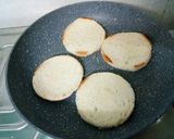 A picture of step 7 of Mini bread pizza desi style.