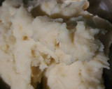A picture of step 2 of Moong Dal Halwa.