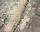 Foto del passaggio 3 della ricetta Pizza romana alla diavola standardizzata per fornetto ariete
