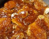 A picture of step 2 of Simmered Chicken in Onion Barbecue Sauce.