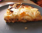 Foto del paso 30 de la receta: Pizza de berenjenas, cebolla, tomatitos y mozzarella