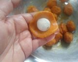 A picture of step 3 of Paneer Stuffed Shahi Gatta Curry.