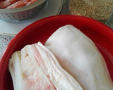 Foto del paso 1 de la receta: Ensalada de pie de ternera y gambas