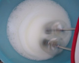 Foto langkah ke 3 dari resep Souffle Pancake.