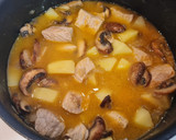 Foto del paso 4 de la receta: Ternera blanca guisada con champiñones y patatas