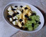 Une image de l'étape 6 de Salade de fruits frais raisins secs et noix de cajou 🍇🍏🥭.