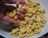 A picture of step 3 of Omaj soup آش اوماج تبریزی.