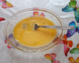 Foto del paso 5 de la receta: Lomo rebozado con guarnición