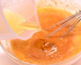 Sütőtökös-csokis piskota recept fázis 4 fotója
