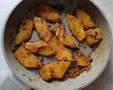A picture of step 6 of Pumpkin Masala Fry.