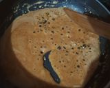 A picture of step 3 of Peanuts chikki.