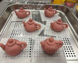 A picture of step 9 of Teapot-Shaped Steamed Buns.