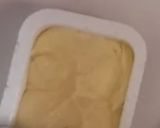 A picture of step 1 of Oreo biscuit cake.