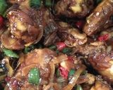 Foto langkah ke 5 dari resep Ayam kecap cabai.