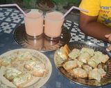 Khari pizza with jam shake रेसिपी चरण 1 फोटो