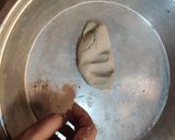 बाजरे की रोटी(Bajre ki roti recipe in Hindi) रेसिपी चरण 2 फोटो