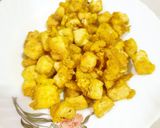 Foto langkah ke 4 dari resep Tahu goreng emas.