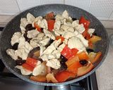 Foto del passaggio 4 della ricetta Bocconcini di pollo in 20 minuti