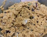 Foto langkah ke 4 dari resep Choco Trail Mix Cookies.