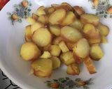 Une image de l'étape 13 de Salade tiède de pommes de terre et asperges au lard, tomates et oignon doux.