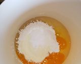Foto langkah ke 2 dari resep Roll Cake Ekonomis 3 telur All In One Method.