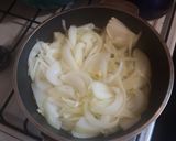 Foto del paso 1 de la receta: Pizza de cebolla (sin harinas)